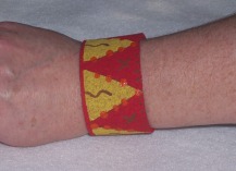 make a friendship bracelet